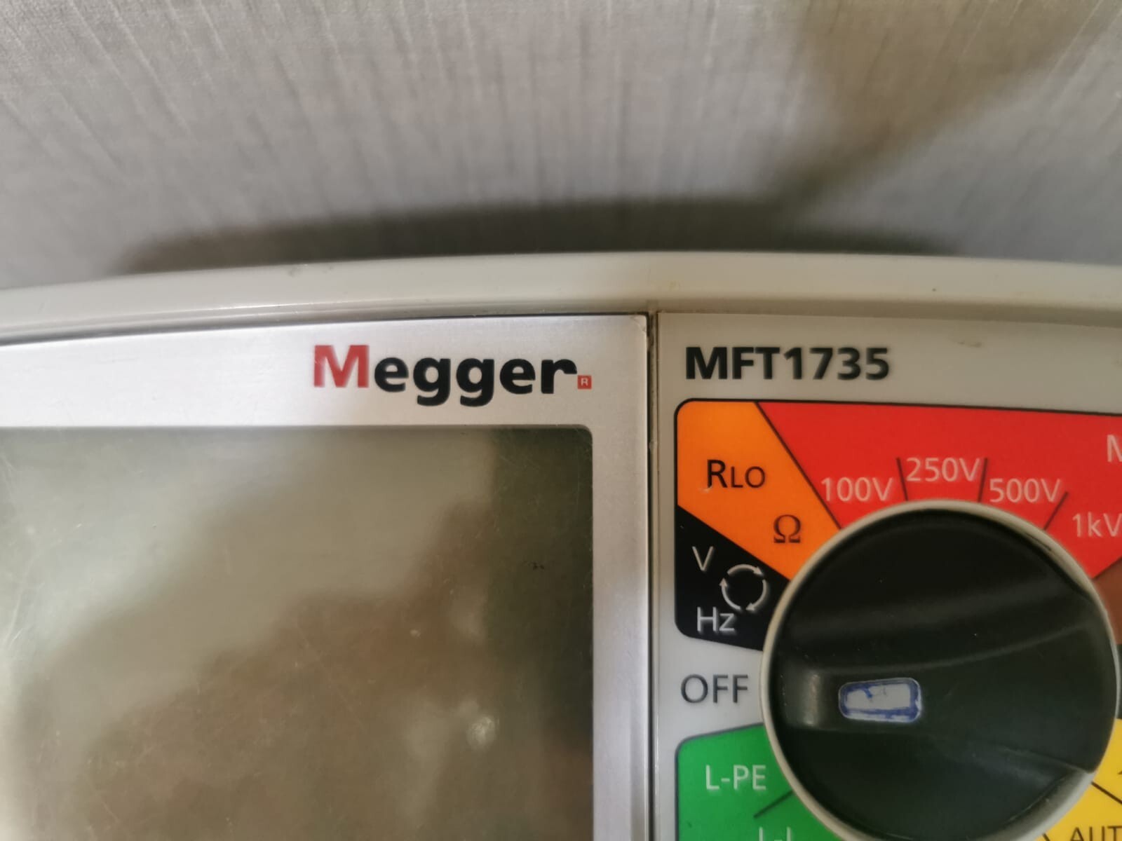 Megger MFT1735 MEGGER MFT1735 - MULTIFUNCTION TESTER- DAMAGED CASE LOCK 6