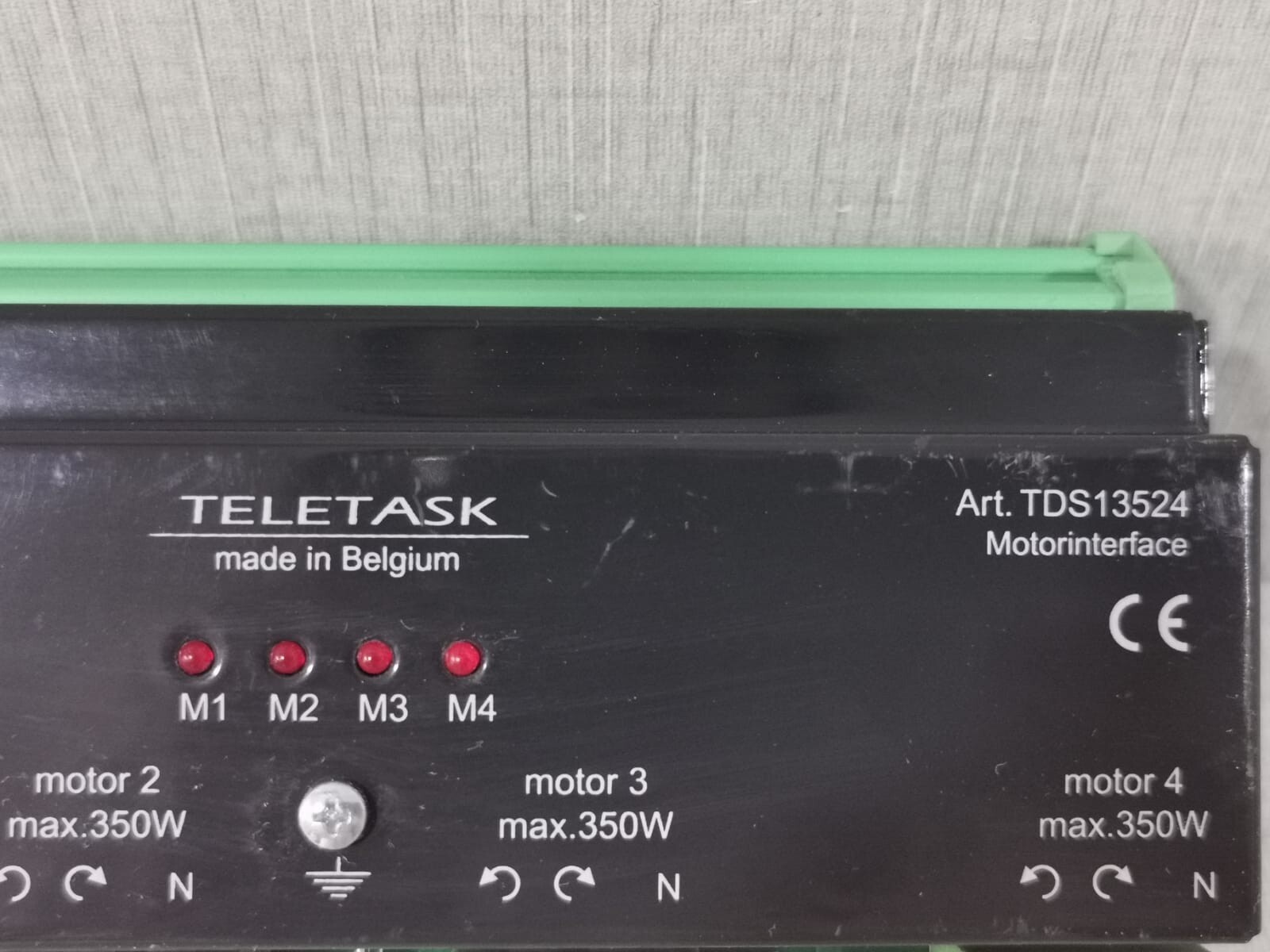 TELETASK TDS13524 TELETASK TDS13524 Motor Interface Motor Interface Output 2