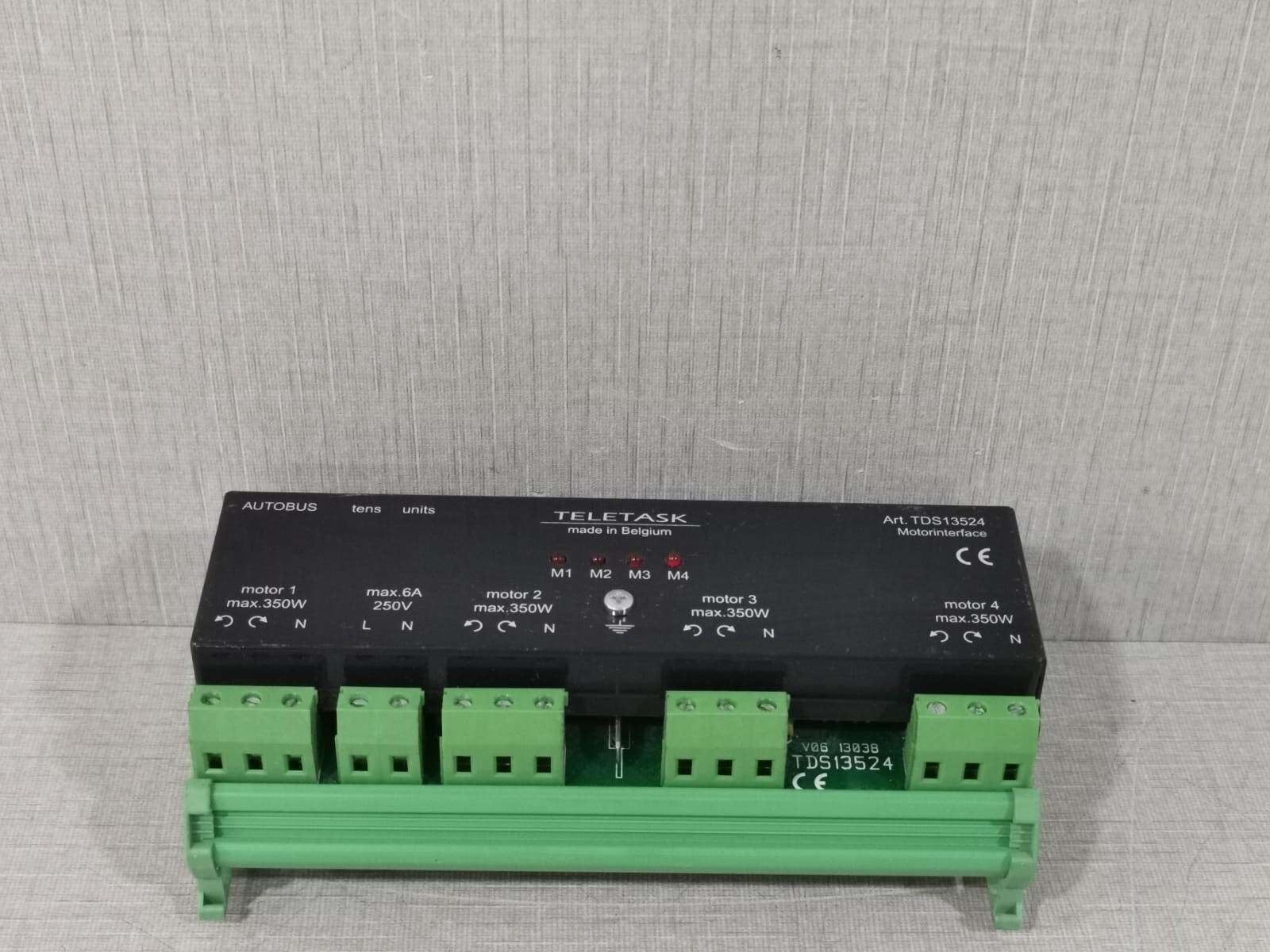 TELETASK TDS13524 TELETASK TDS13524 Motor Interface Motor Interface Output 4