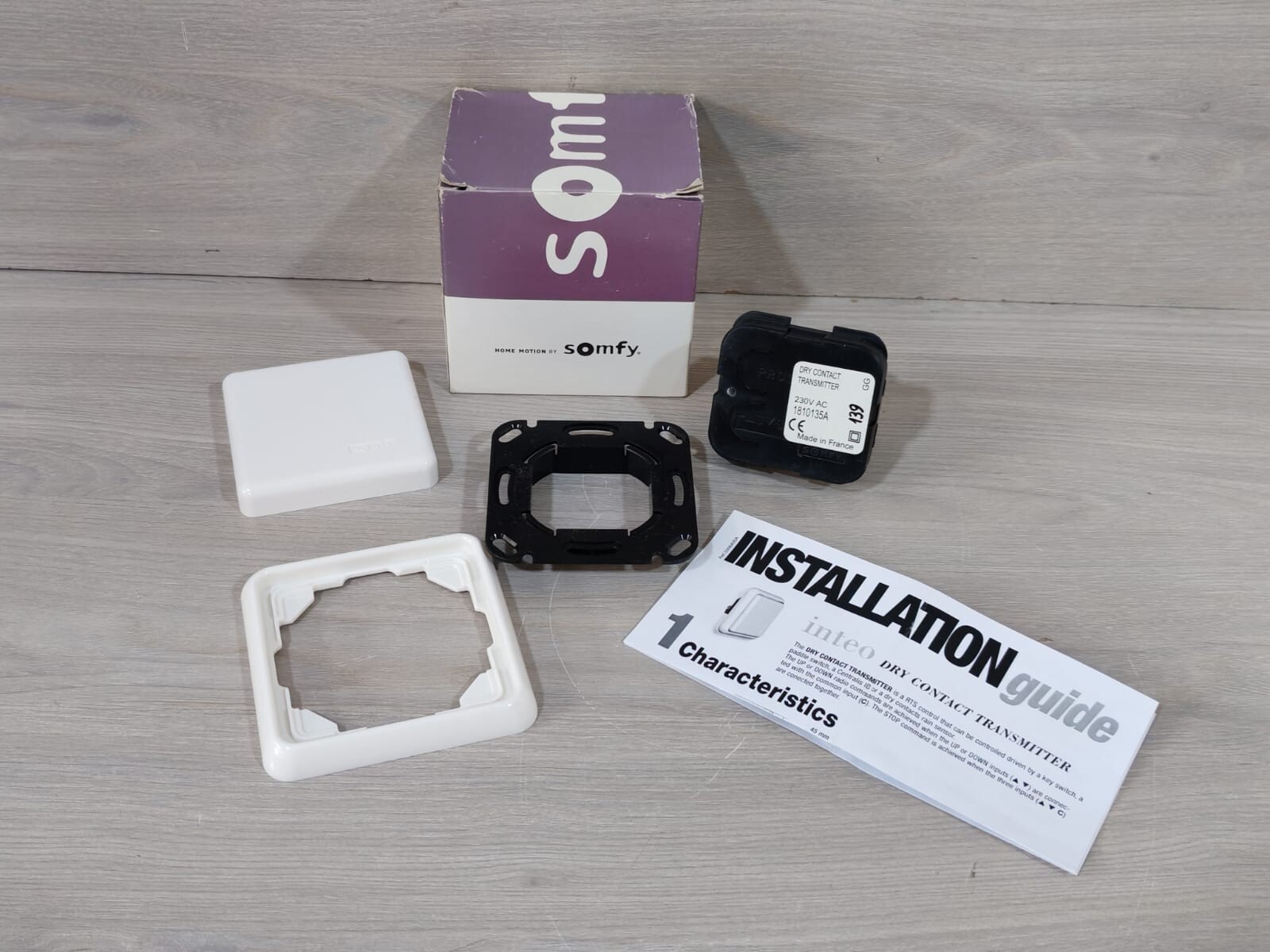 Somfy Inteo Dry Contact Transmitter 230 VAC 1810135A