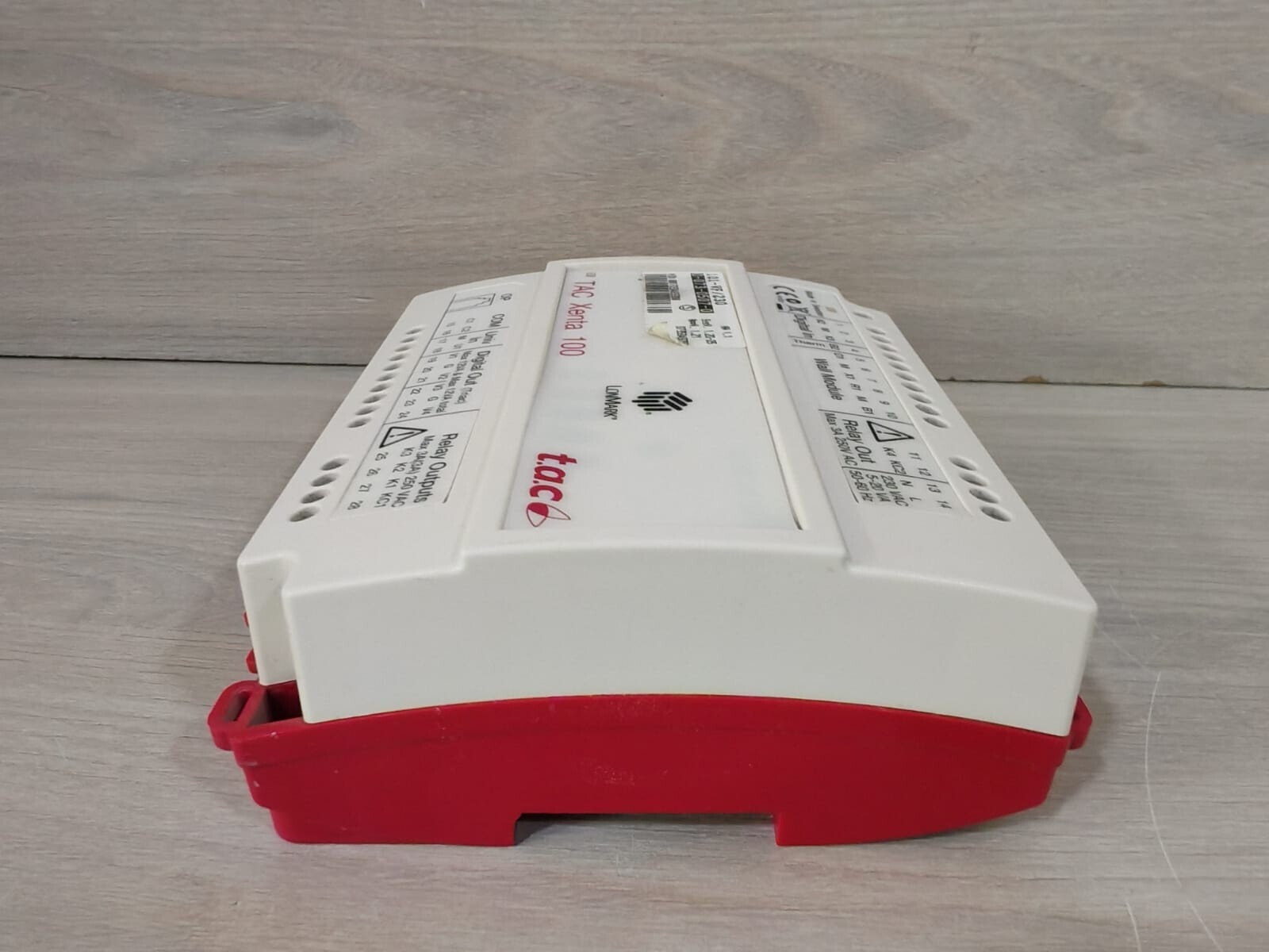 TAC 0-073-0507-0 TAC XENTA 100 101-VF/230 CONTROLLER 0-073-0507-0 4