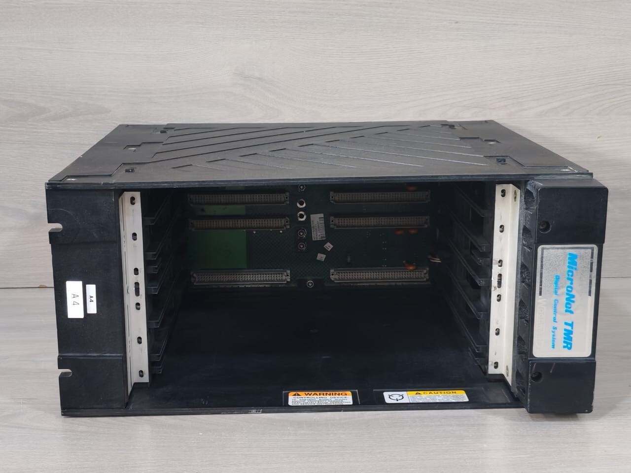 Woodward 5453-277 WOODWARD 5453-277 REV B. 8 -SLOTS CHASSIS RACK 4