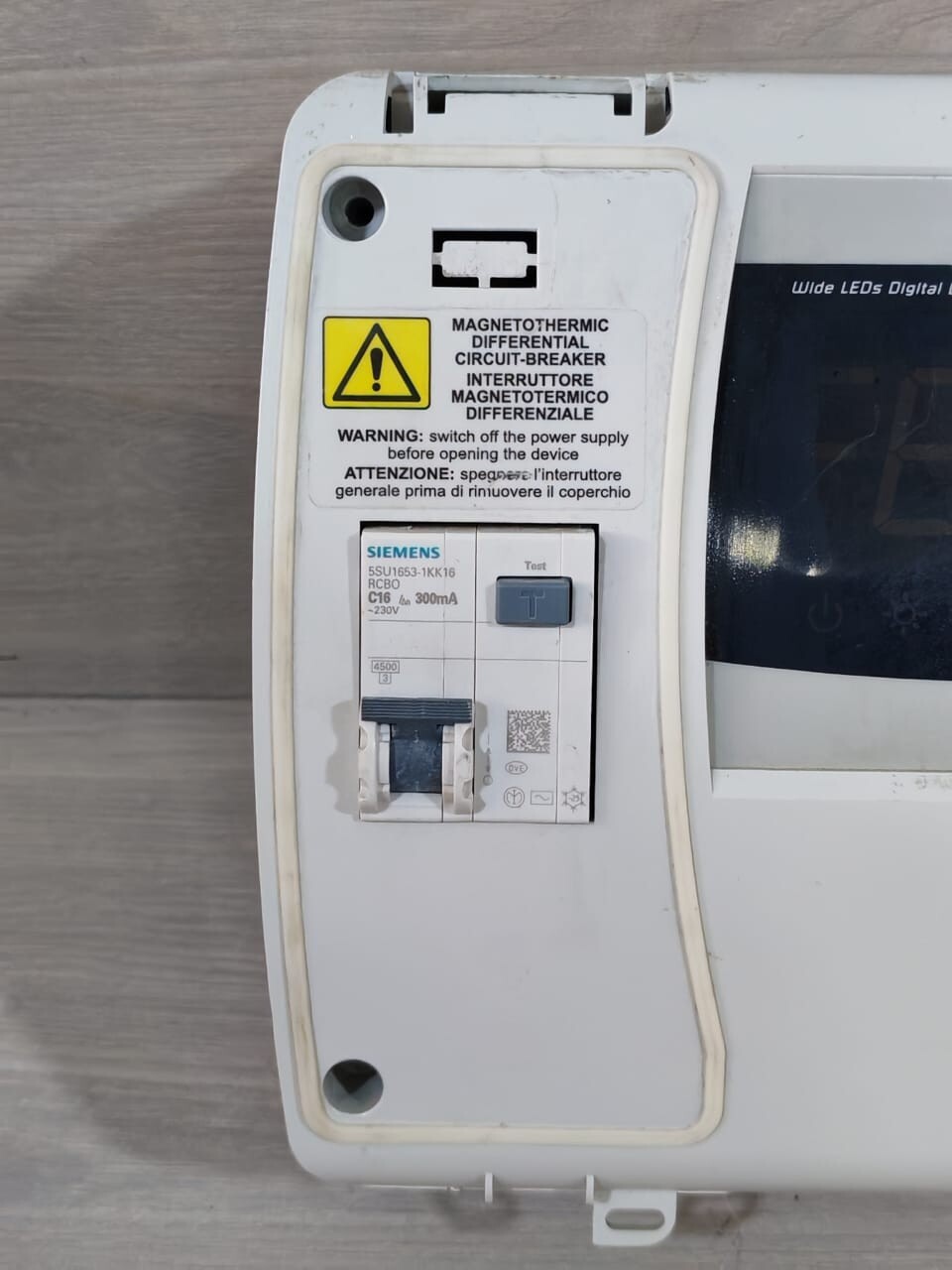 Danfoss 080Z3220 DANFOSS AK-RC111 080Z3220 OPTYMA CONTROLLER 230VAC 3