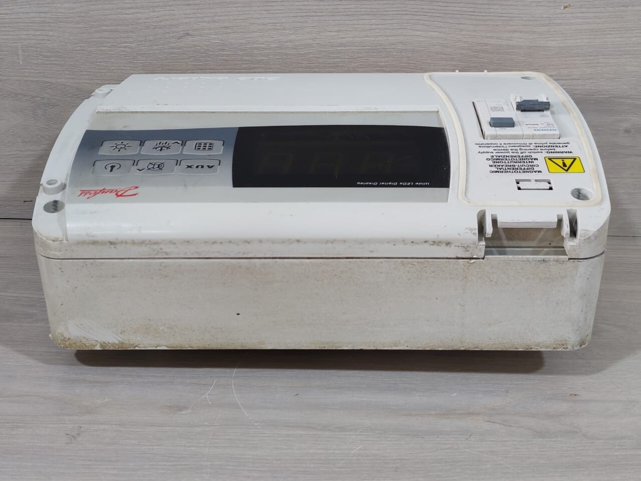 Danfoss 080Z3220 DANFOSS AK-RC111 080Z3220 OPTYMA CONTROLLER 230VAC 9
