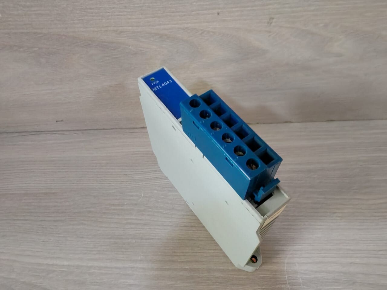 MTL MTL 4043 MTL 4043 REPEATER POWER SUPPLY,4/20mA, FOR 2 OR 3-WIRE TRANSMITTERS 10