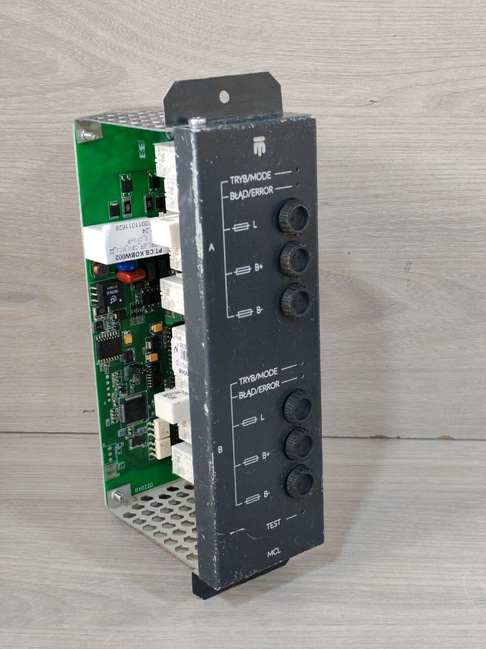TM TECHNOLOGIES KOBW001 TM TECHNOLOGIES PC.CB.KOBW001 KONTROL OBWOD.CB.217-05+220.03 4