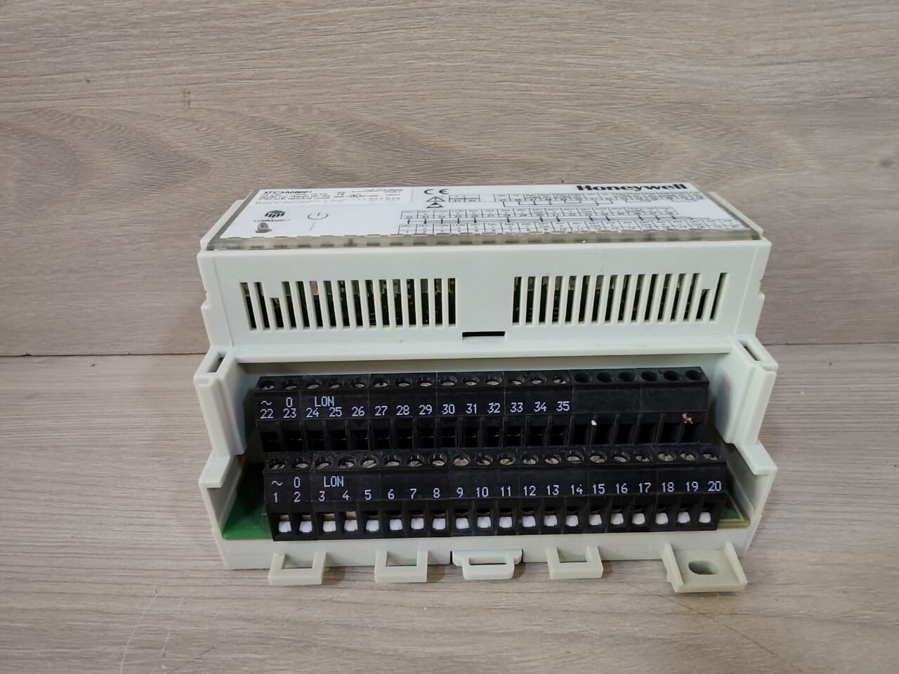 Honeywell XFC3A06001 HONEYWELL XFC3A06001 SMART MODULE 24VAC 50/60Hz 5