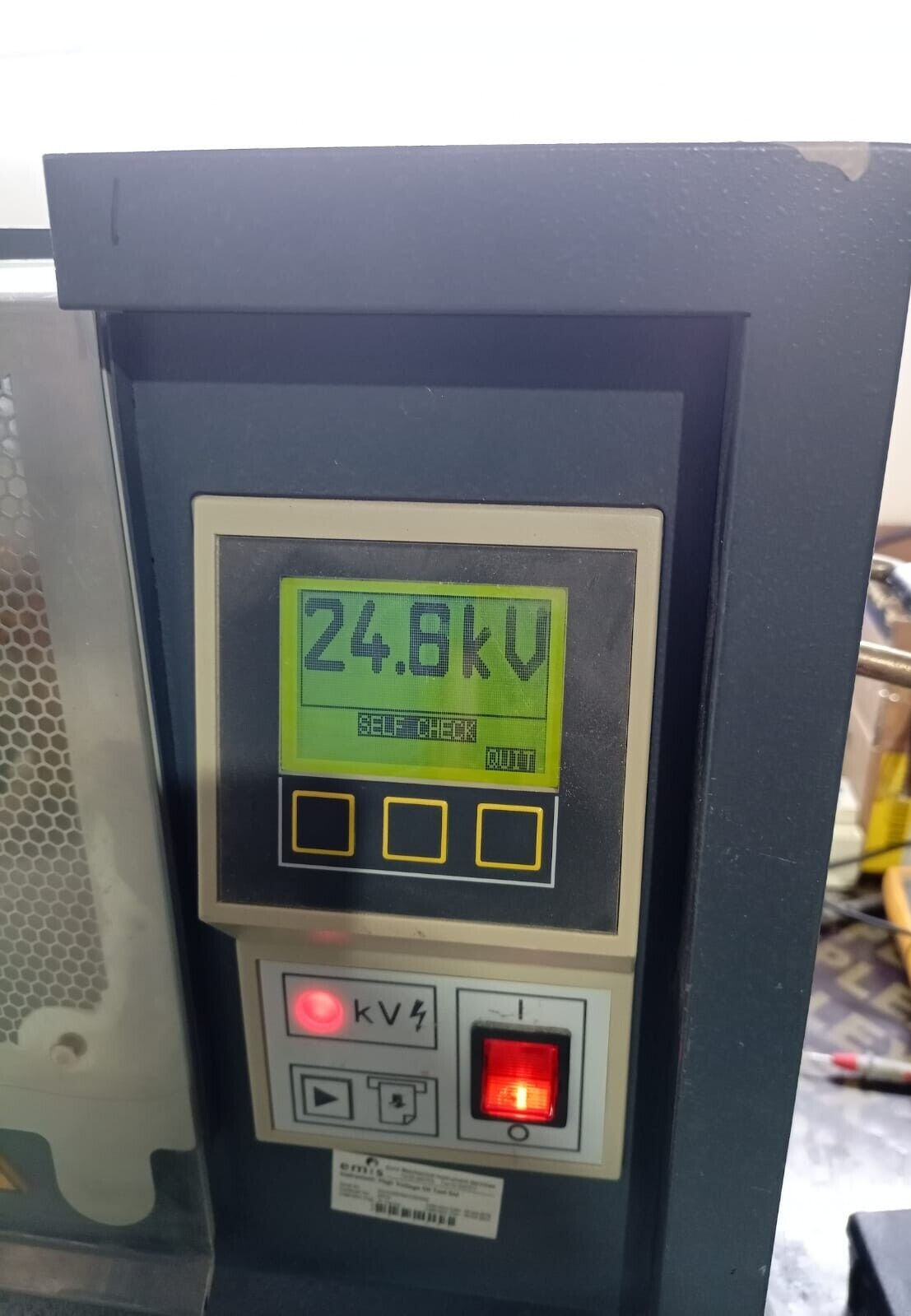 Megger OTS 100AF/2 Megger OTS 100AF/2 Oil Tester 5