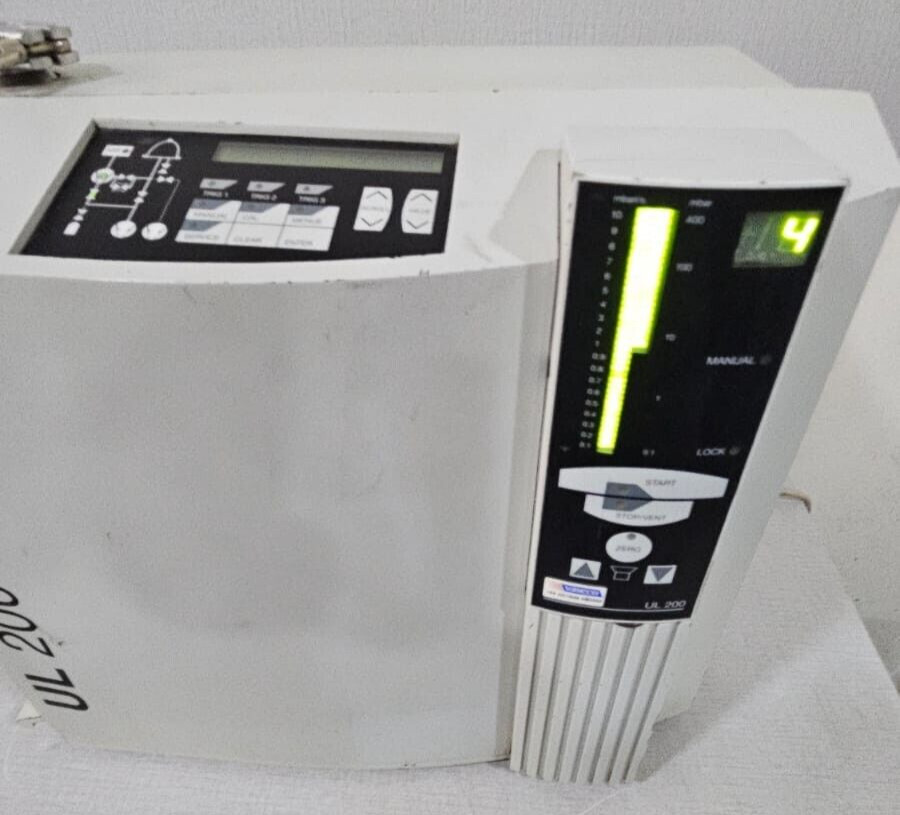 LEYBOLD UL 200 LEYBOLD Vaseco UL 200 Helium Leak Detector 220/240VAC -TRIED & TESTED 8