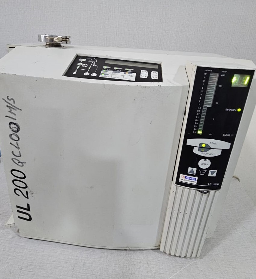 LEYBOLD Vaseco UL 200 Helium Leak Detector 220/240VAC -TRIED & TESTED