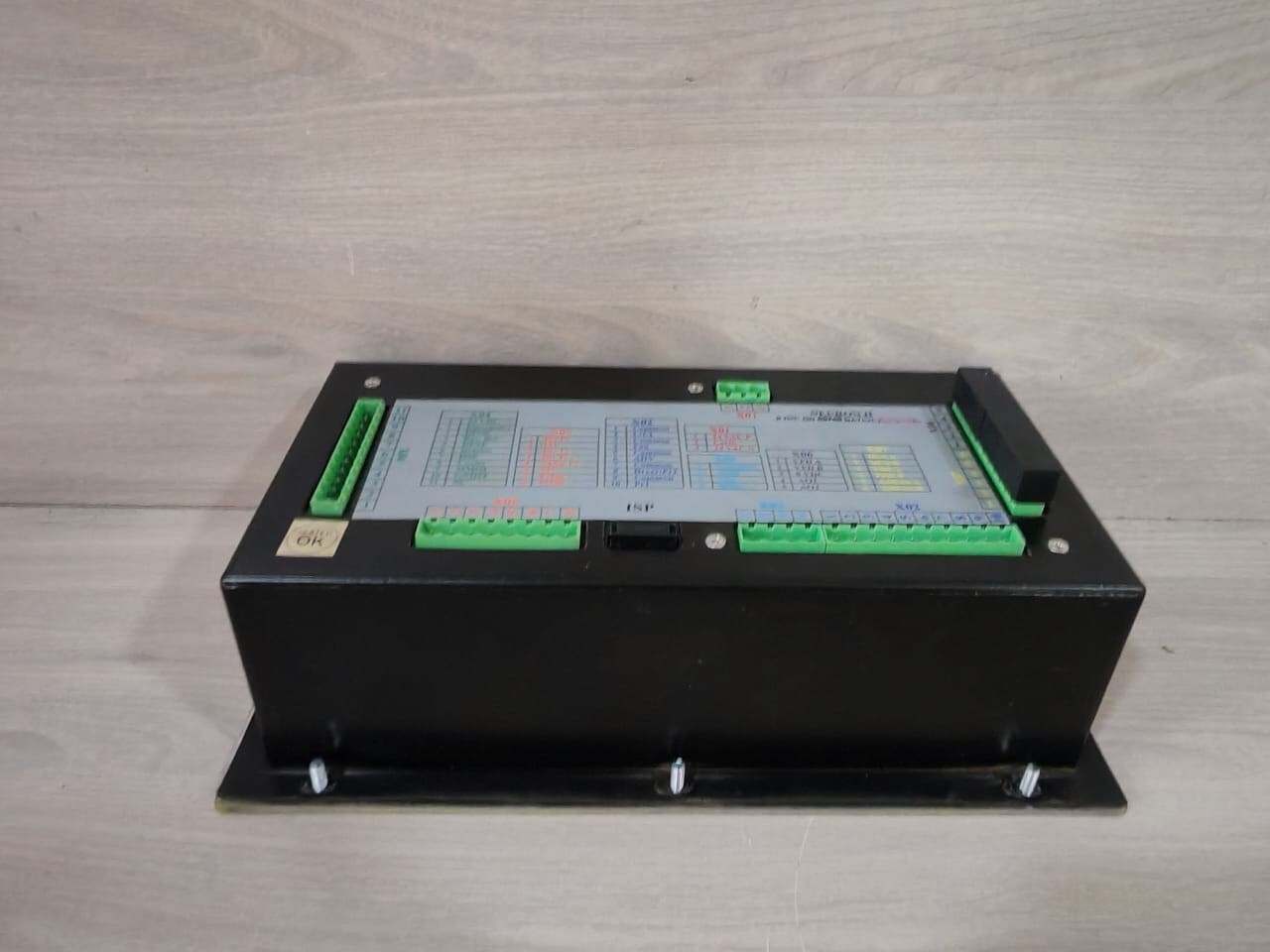 ELGI NEURON II 00897701N ELGI NEURON II 00897701N COMPRESSOR CONTROLLER - NEW WITH OLD STOCK BOX 6