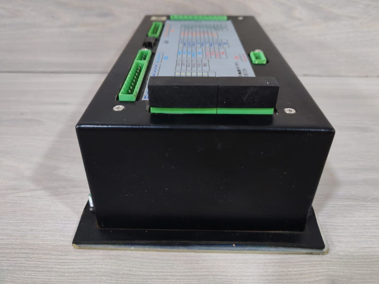 ELGI NEURON II 00897701N ELGI NEURON II 00897701N COMPRESSOR CONTROLLER - NEW WITH OLD STOCK BOX 8