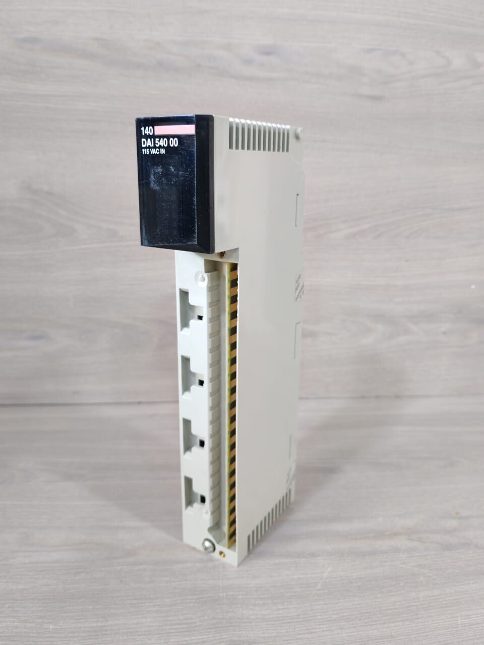 Schneider Electric 140DAI54000 Schneider Electric 140DAI54000 Modicon Quantum - Without Terminal 5