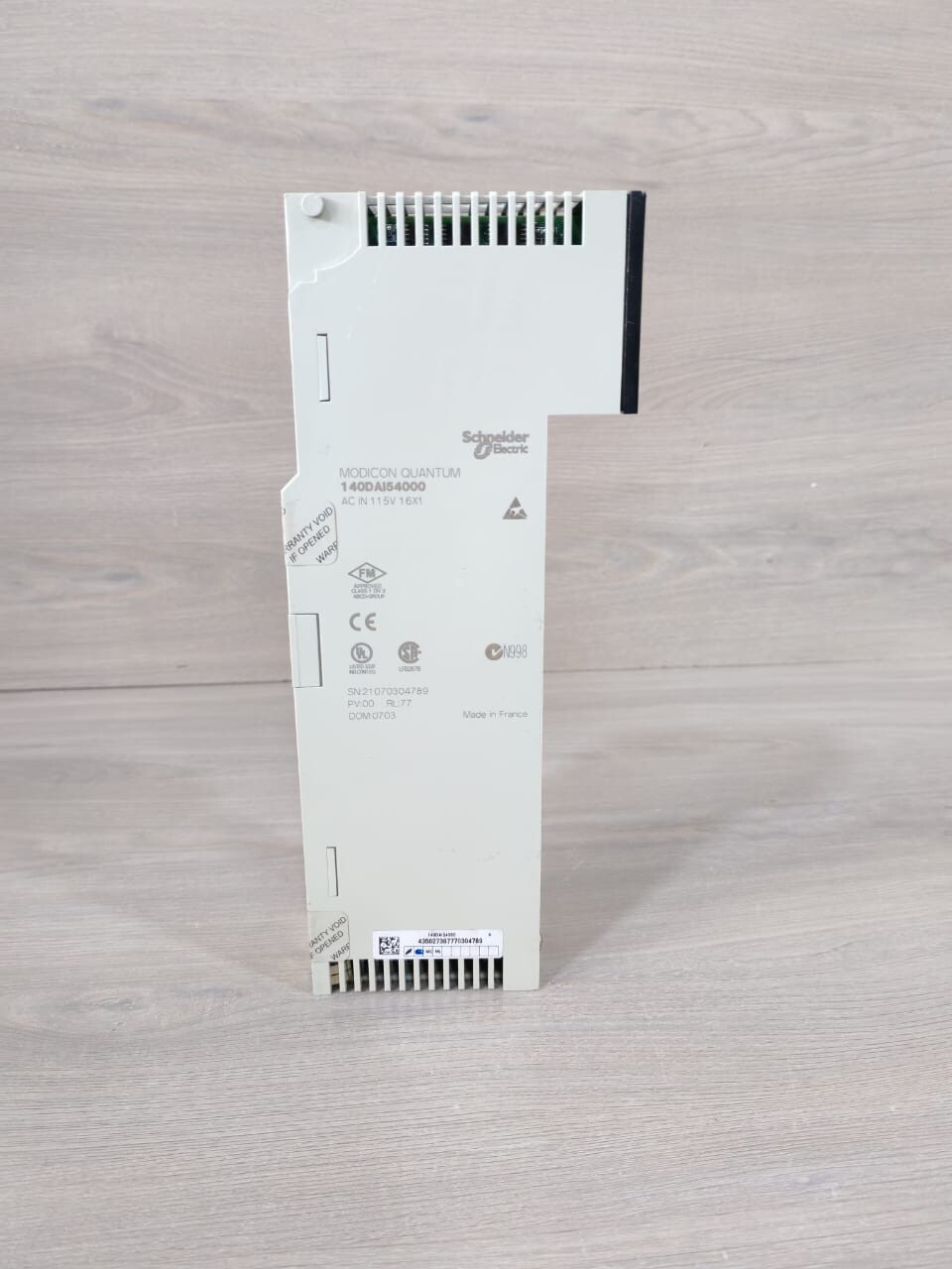 Schneider Electric 140DAI54000 Schneider Electric 140DAI54000 Modicon Quantum - Without Terminal 6