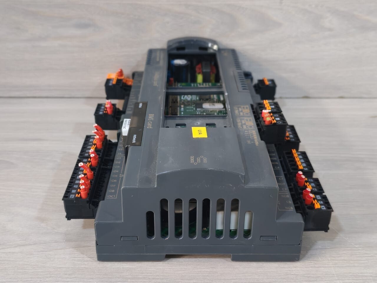 Carel 5CVB0A000S0 CAREL P+5CVB0A000S0 EVOLUTION+CONTROLLER- WITHOUT COVER 8