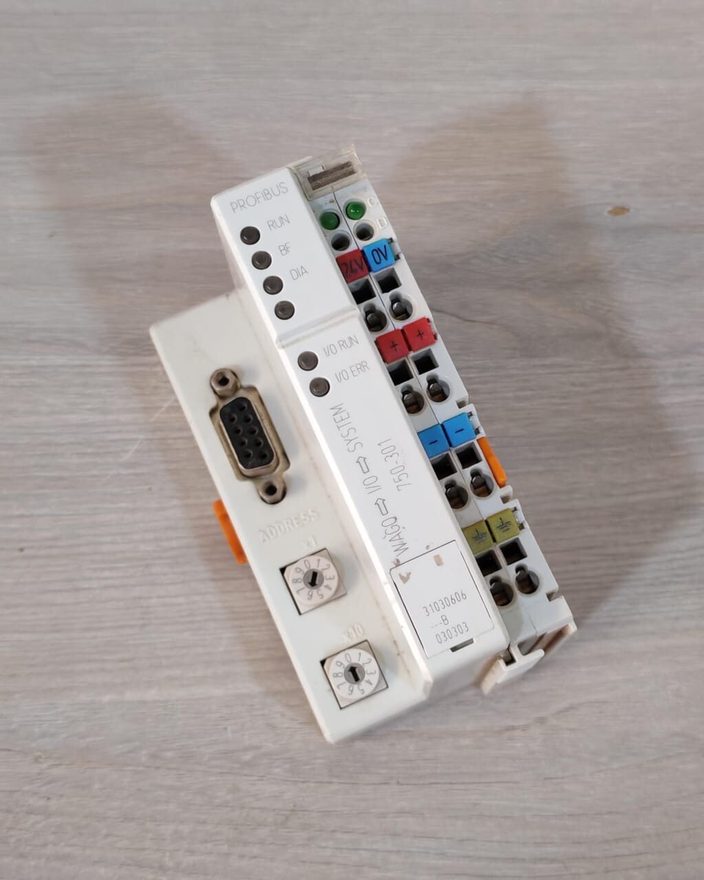 WAGO 750-301 WAGO 750-301 PROFIBUS DP/FMS 1.5MBD 24VDC FIELDBUS COUPLER 2