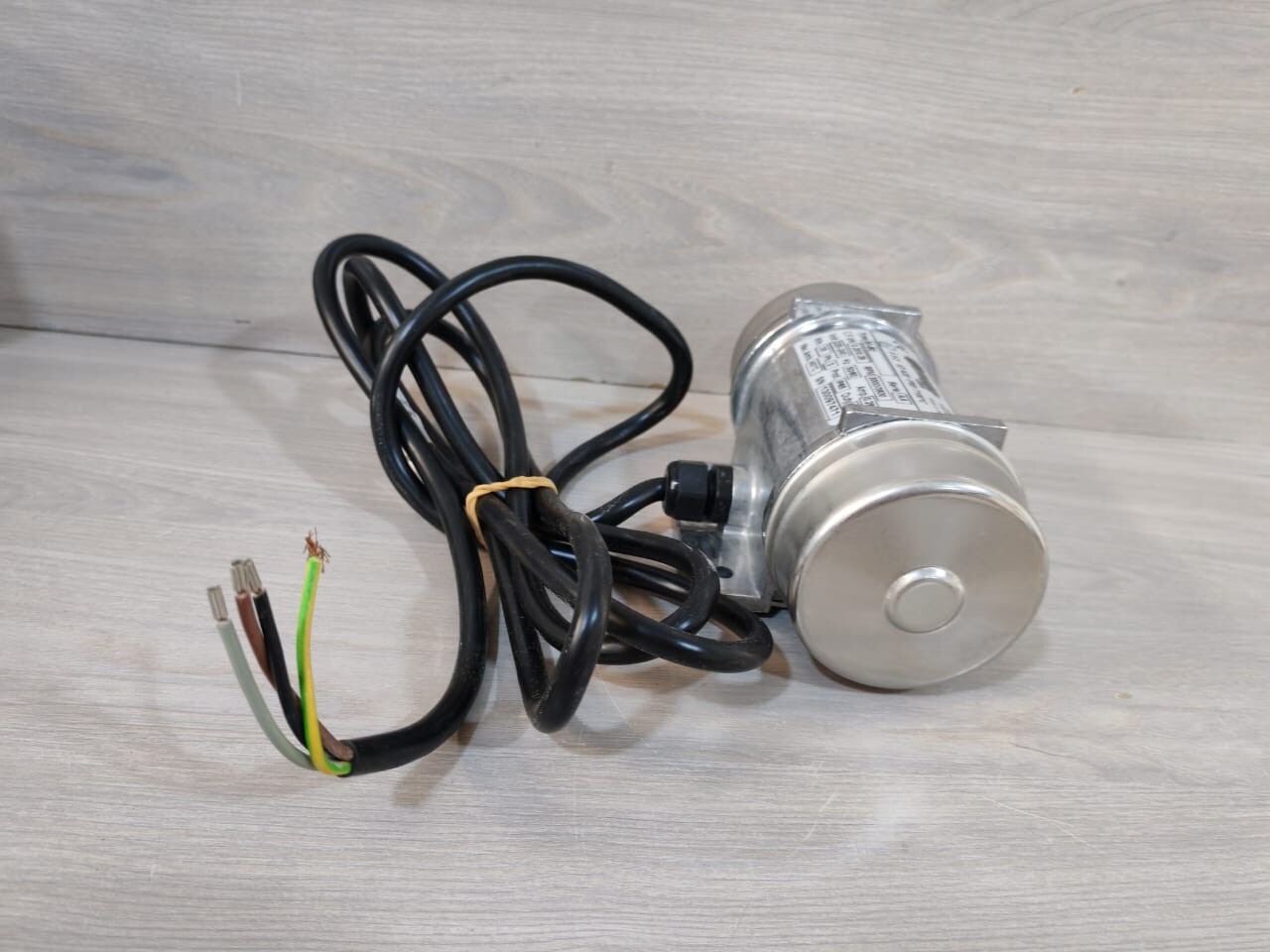 Italvibras M-60 Italvibras M-60 Motor Electric Vibrators 5
