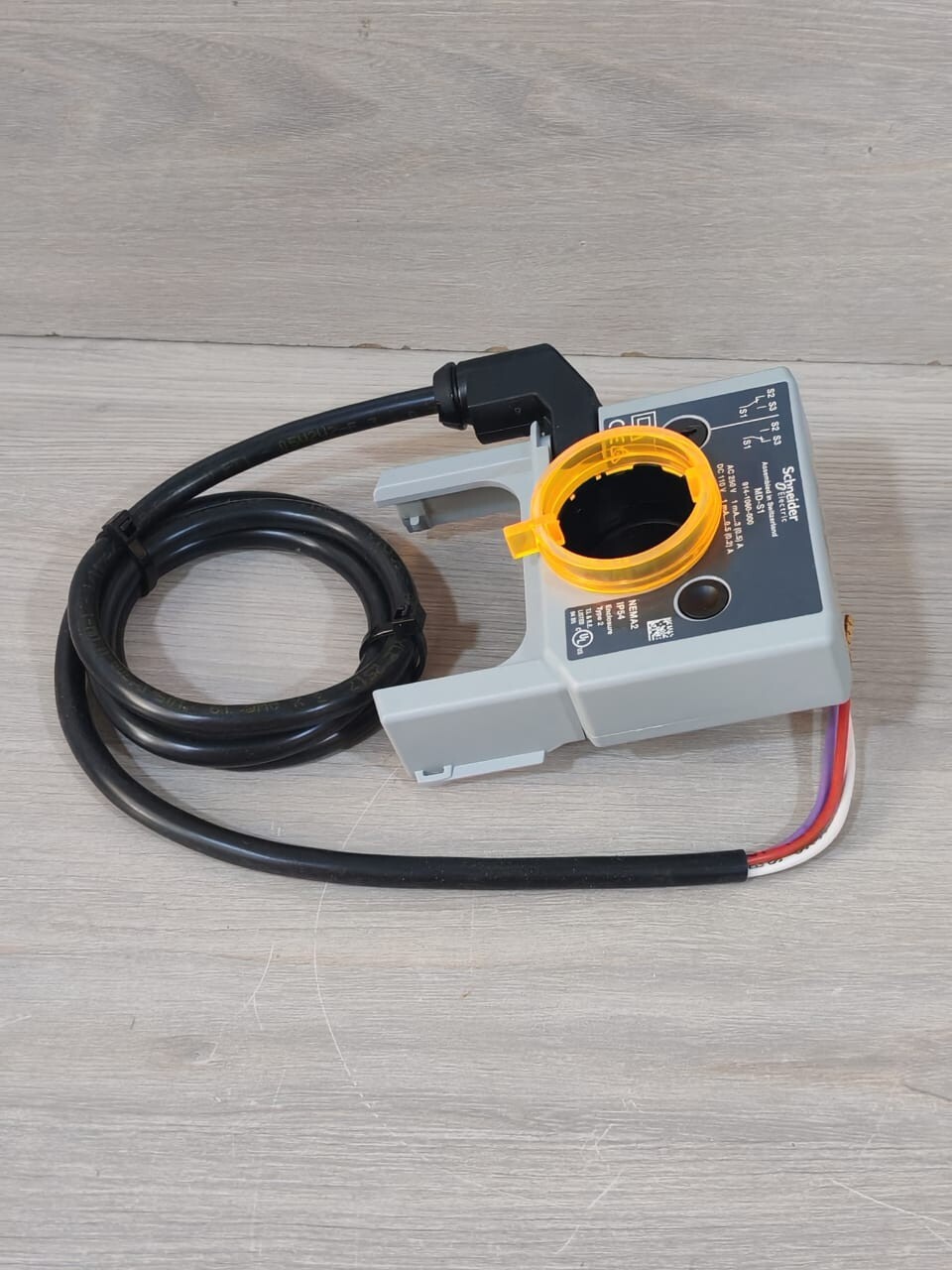 Schneider Electric 914-1060-000 SCHNEIDER ELECTRIC MD-S1 914-1060-000 SWITCH AUX 250V 6