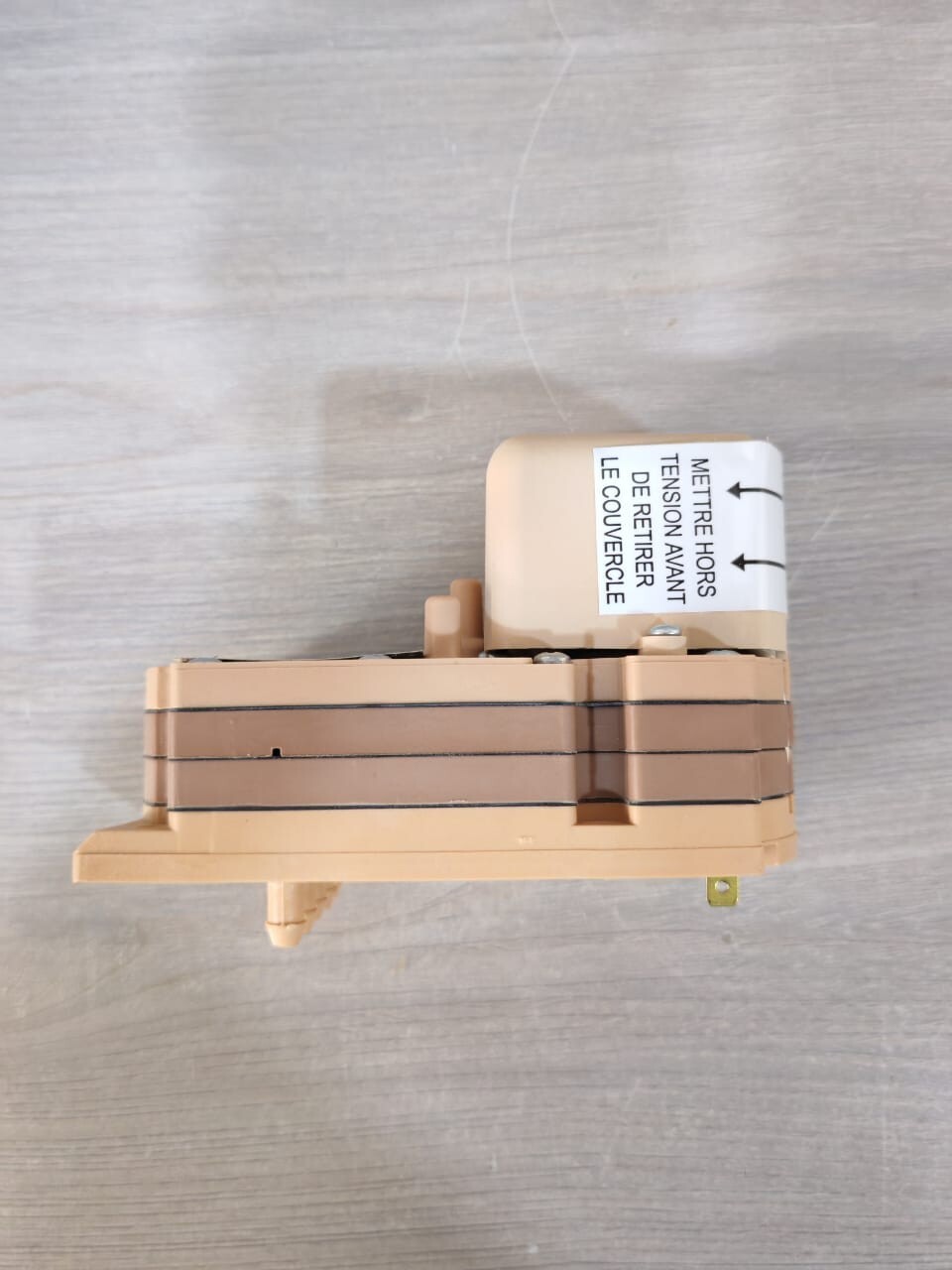 Schneider Electric 2368-522 Schneider Electric 2368-522 Pneumodular Relay 110VAC, 30 PSIG 3