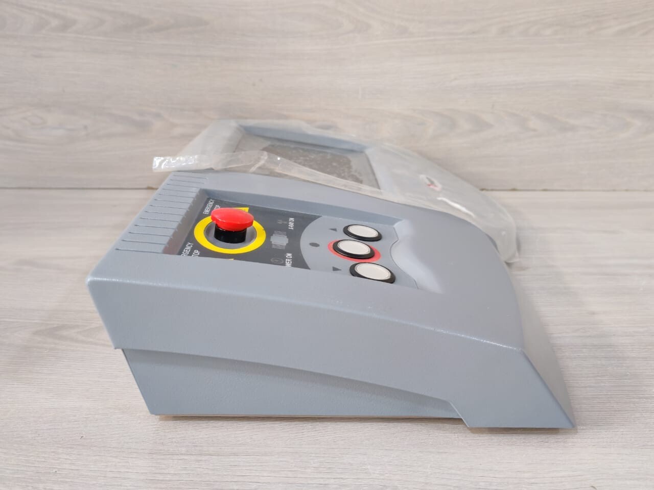 L3 COMMUNICATIONS 1000-10211-02 REV G1 L3 COMMUNICATIONS PXM SERIES CONTROLLER AND KEYBOARD PN: 1000-10211-02 REV G1 7
