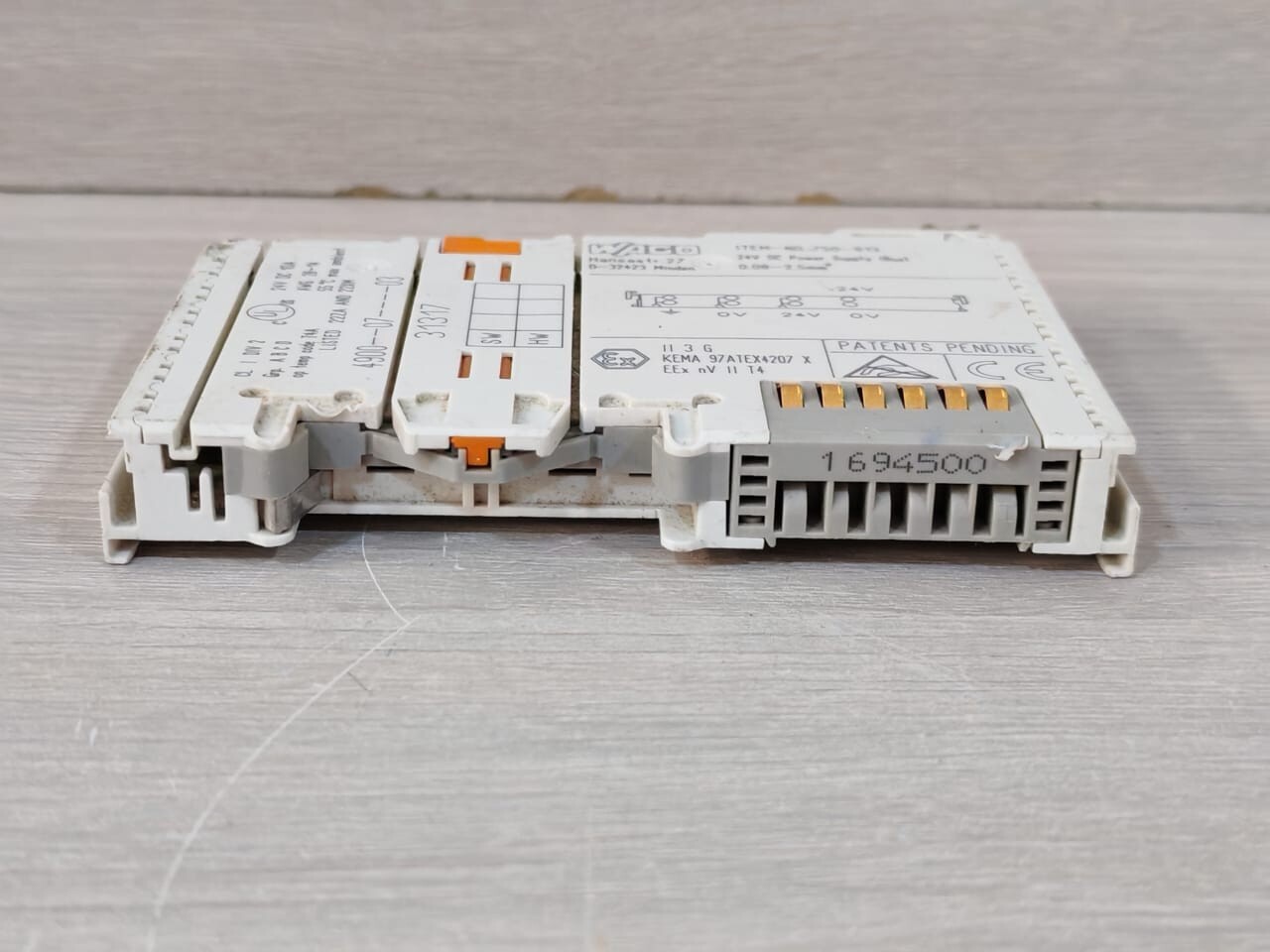 WAGO 750-613 WAGO 750-613 SYSTEM POWER SUPPLY MODULE 24VDC BUS 8