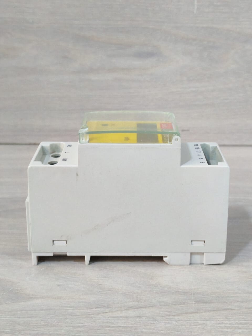 Legrand CE21175A0 IME CE21175A0 CONTO D2-B MONOFASE 5(36)A 230-240V 10