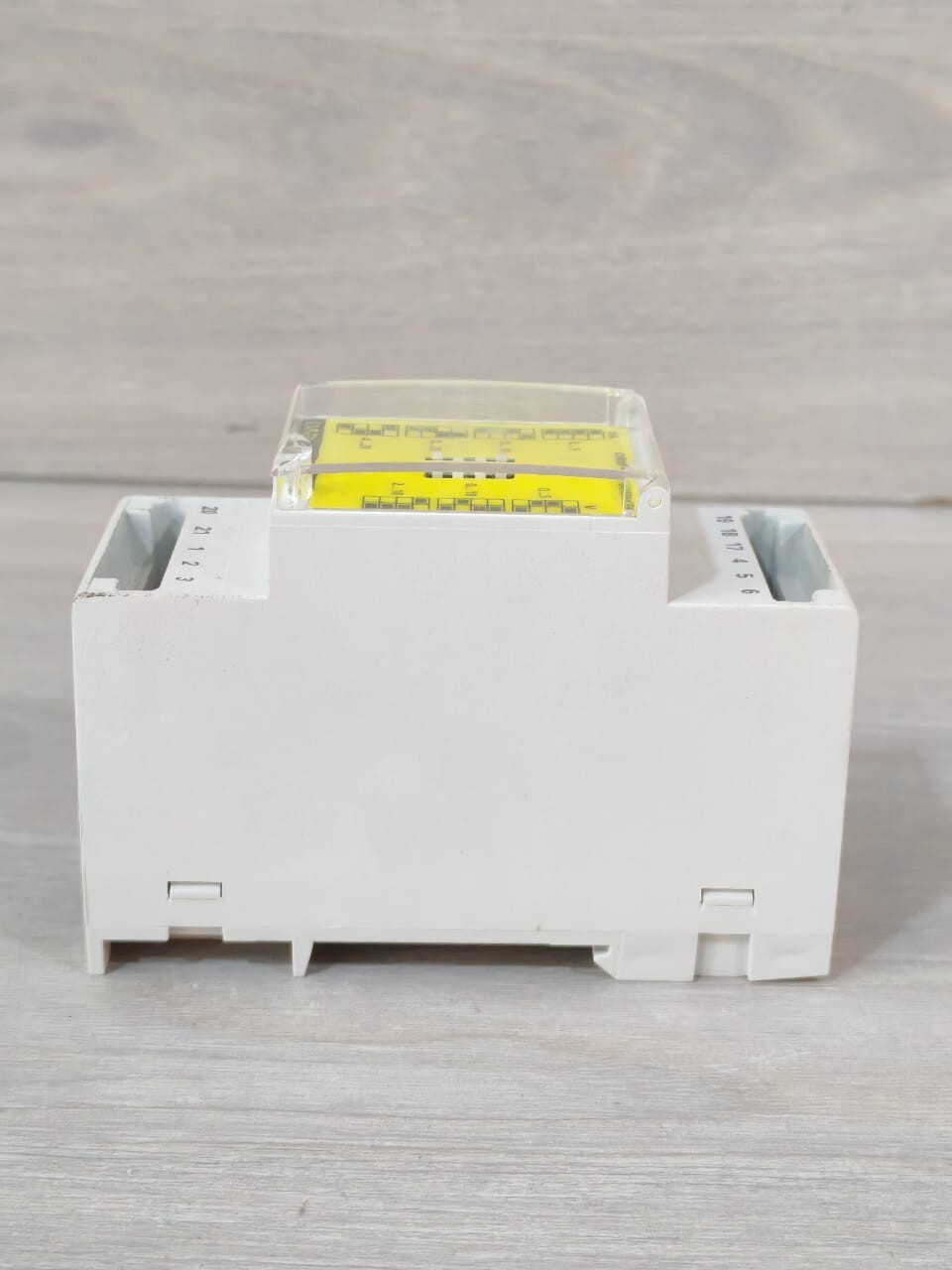 IME TM3I210 IME TM3I210 AUX CURRENT TRANSDUCER 115V 47-63Hz 7