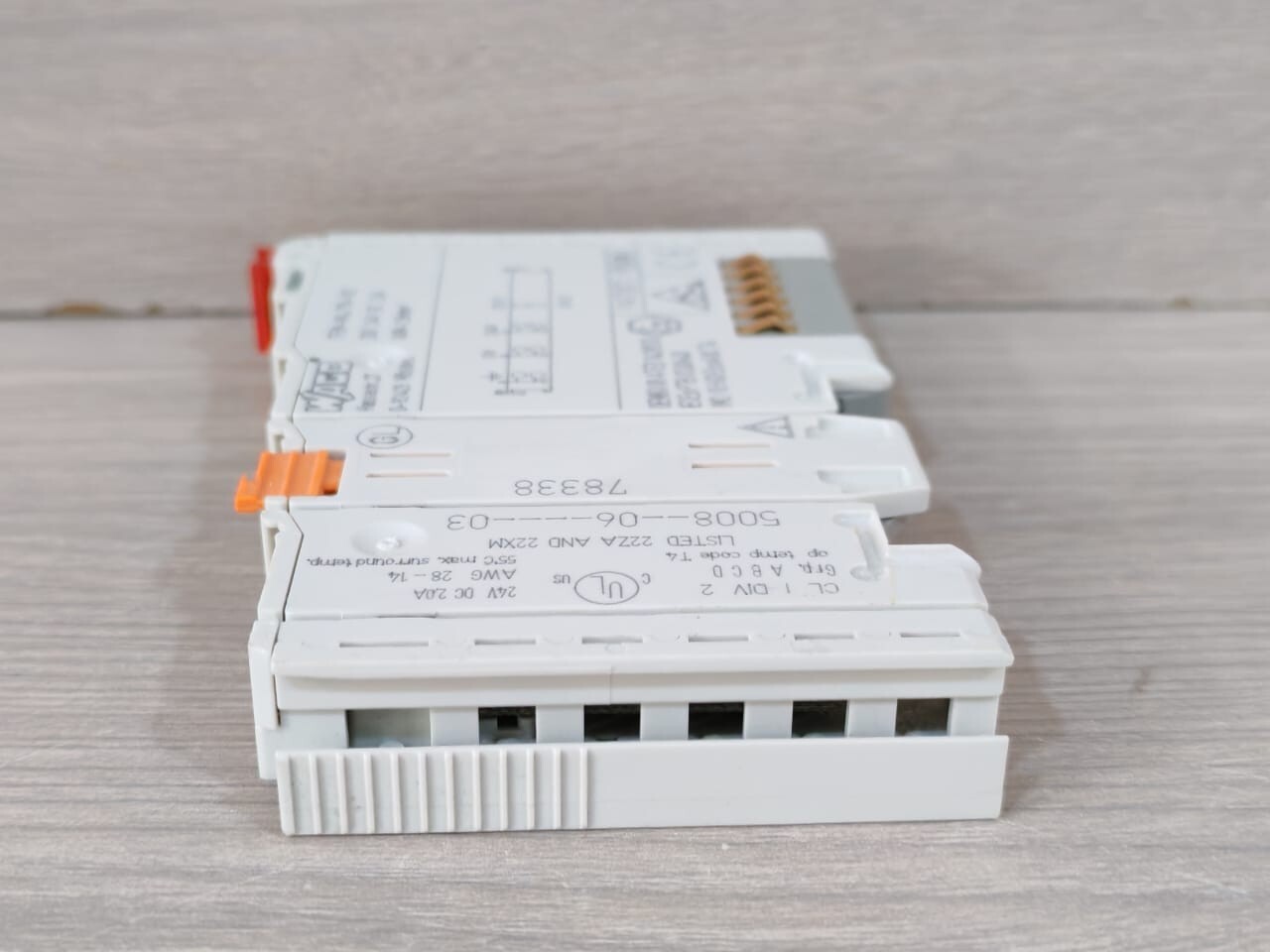 WAGO 750-502 PCS. WAGO 750-502 2-CHANNEL DIGITAL OUTPUT MODULE 7
