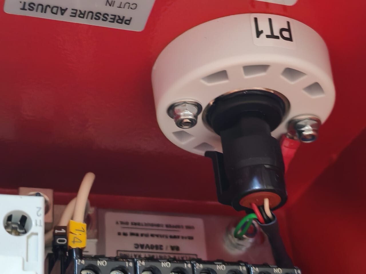 Tornatech JP3-400/7.5/3/60 TORNATECH JP3-400/7.5/3/60 TORNATECH FZE JOCKEY PUMP CONTROLLER 8
