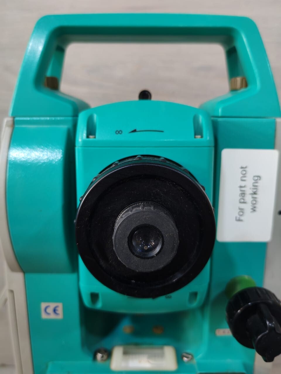 SOKKIA D21866 Sokkia Set 510 D21866 Surveying Total Station - or 4