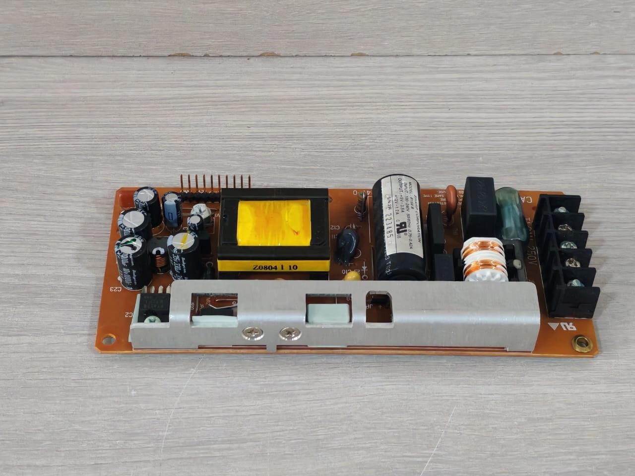 PRO-FACE KPC1694V-0 F9558PA KPC1694V-0 F9558PA POWER BOARD SUPPLY 100-240V 50/60Hz FROM PRO-FACE GP2501-SC11 4