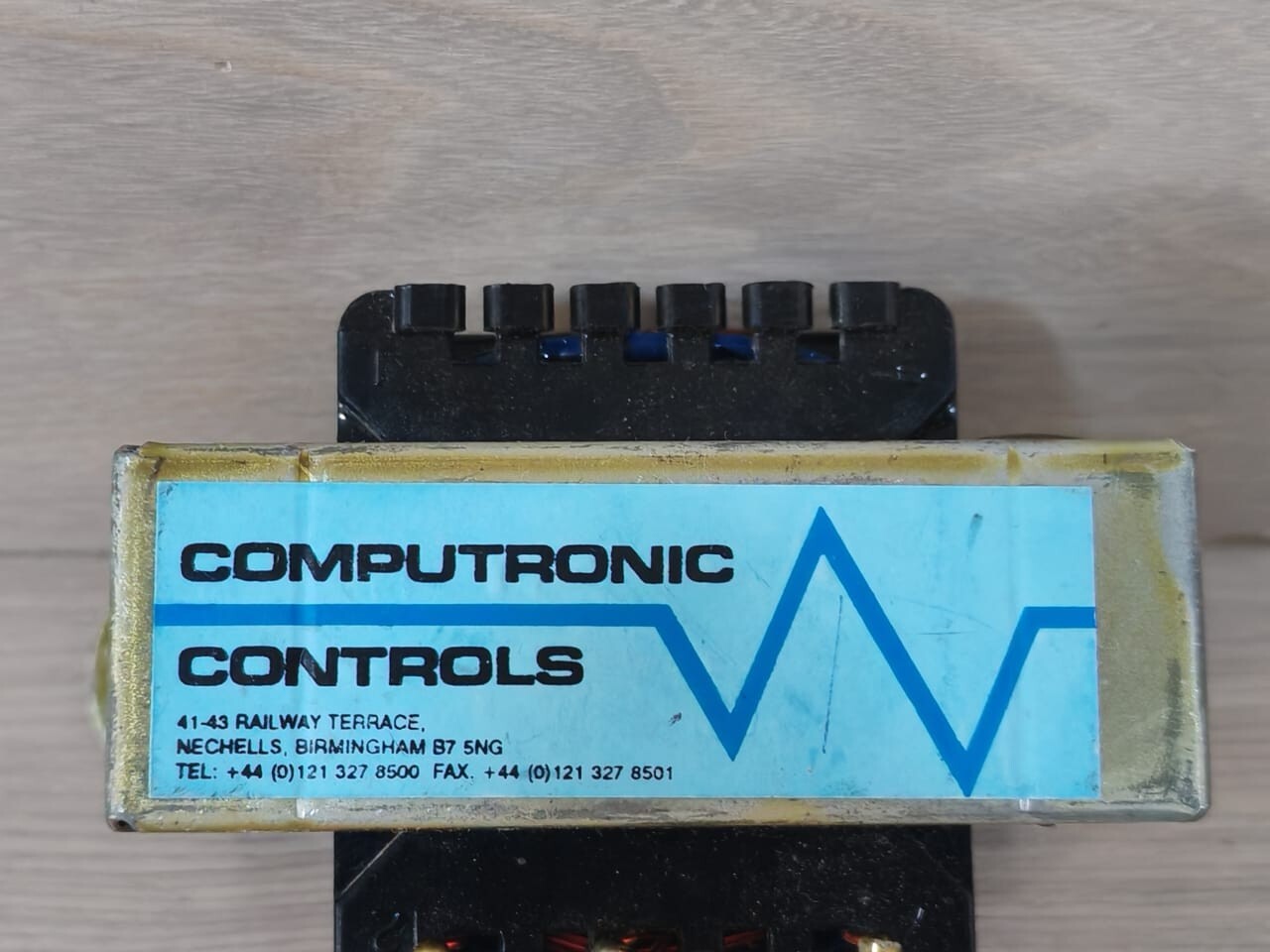 COMPUTRONIC CONTROLS SENTRY 100 COMPUTRONIC CONTROLS SENTRY 100 230/24V BATTERY CHARGER 2