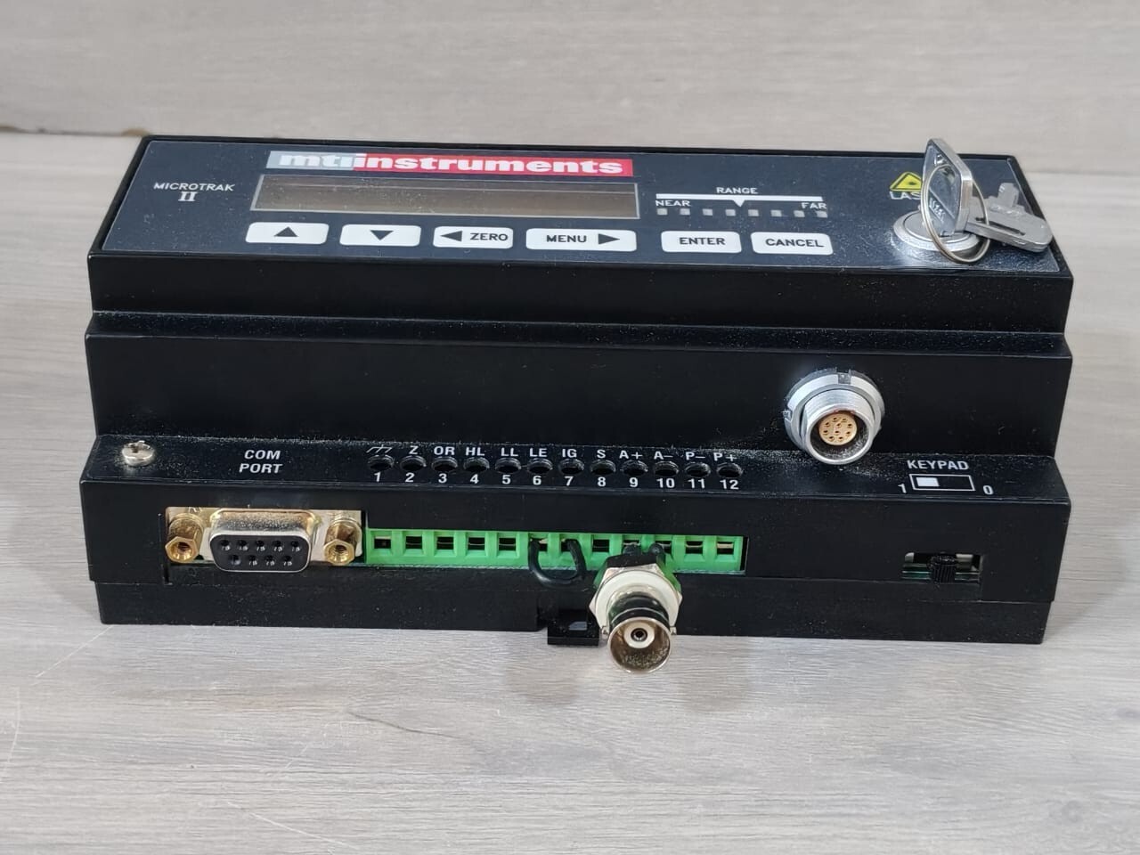MTI INSTRUMENTS LTC-025-02 , MICROTRAK II , S82K-03024 MTI LTC-025-02 LASER SENSOR / MICROTRAK II CONTROLLER / OMRON S82K-03024 7