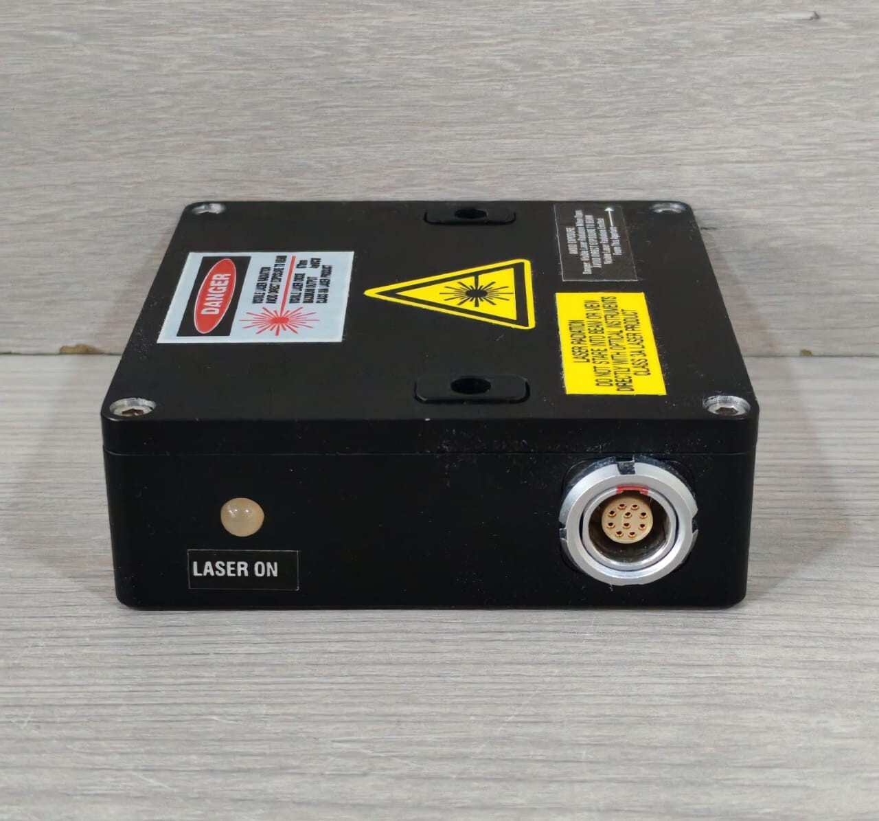 MTI INSTRUMENTS LTC-025-02 , MICROTRAK II , S82K-03024 MTI LTC-025-02 LASER SENSOR / MICROTRAK II CONTROLLER / OMRON S82K-03024 9