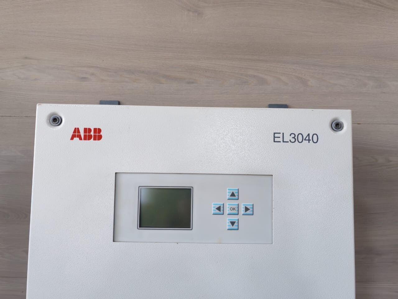 ABB PANEL-100 ABB EL3040 GAS ANALYZER PANEL 100-240VAC 50-60Hz 2