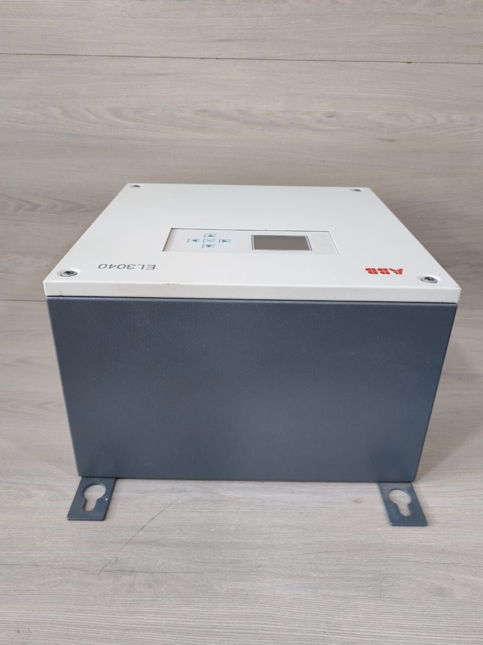 ABB PANEL-100 ABB EL3040 GAS ANALYZER PANEL 100-240VAC 50-60Hz 6