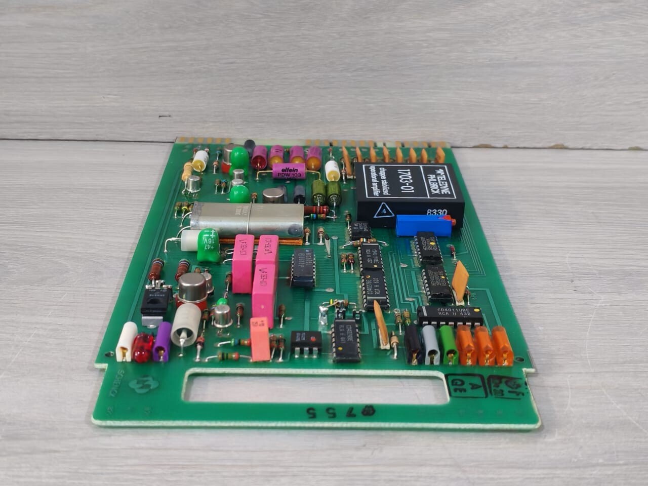 SCHENCK GUF-900 SCHENCK GUF 900 CONTROL BOARD 494-351-01 5