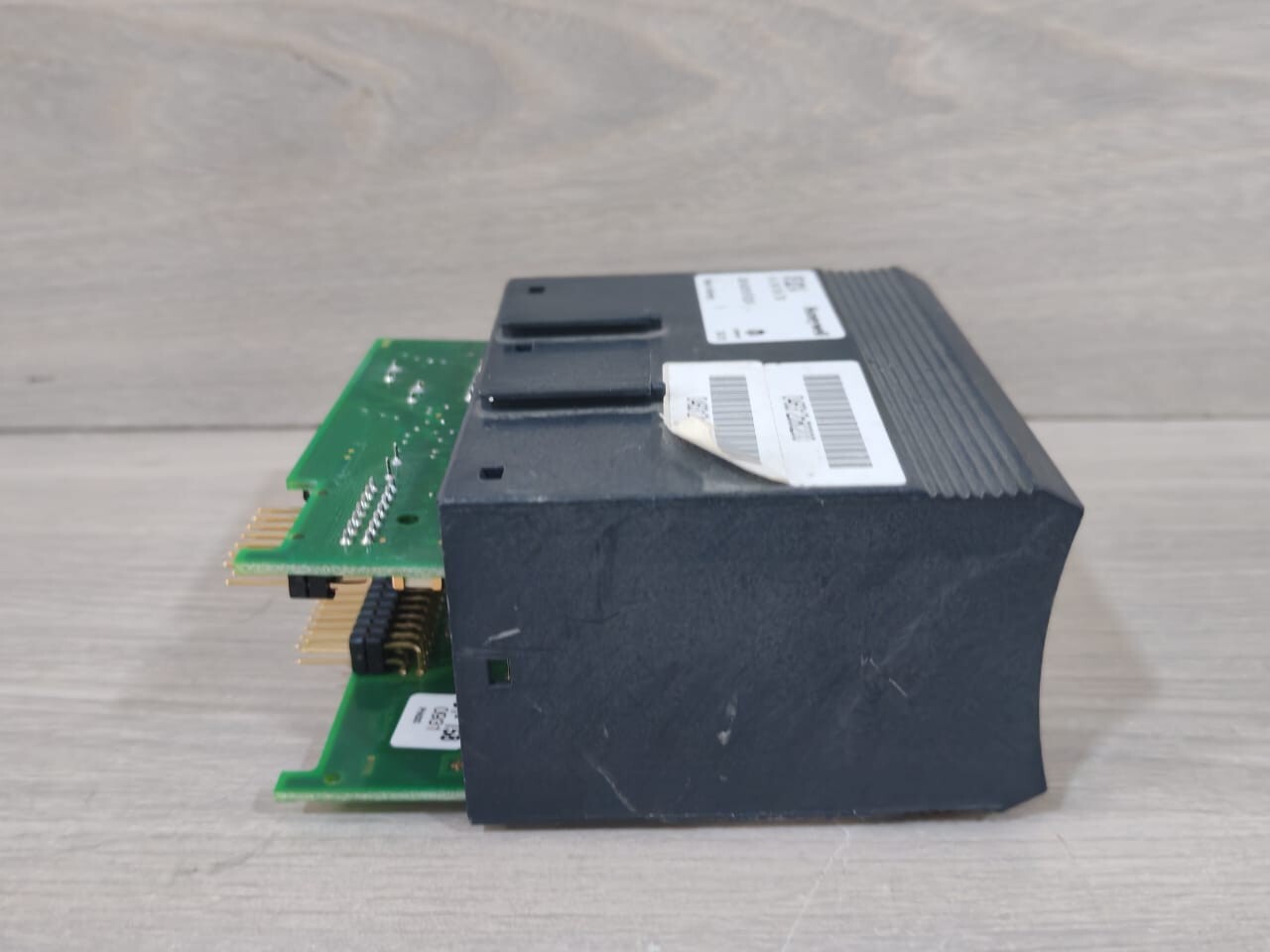 Honeywell XFL821A HONEYWELL XFL821A ANALOG INPUT MODULE -WITHOUT COVER & WITHOUT BASE 6