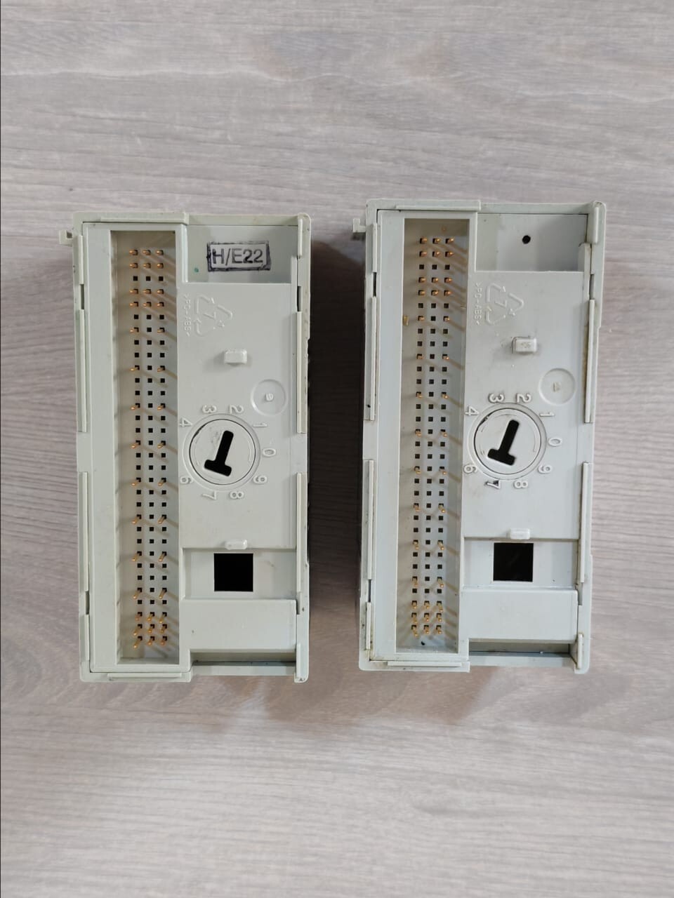 ABB S200-IB16 ABB S200-IB16 PLC MODULE P/n: 490176059 Ver. A 7