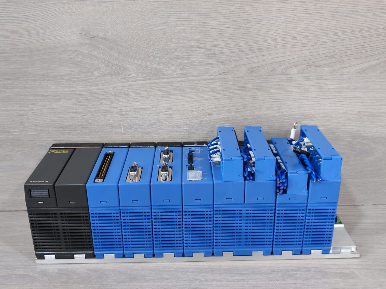 Yokogawa PU20-0S YOKOGAWA FA-M3 PLC:PU20-0S,XD32-3F,LC11-1F,LC12-1F,SP71-4S,CU04-1S,YD14-SB 9