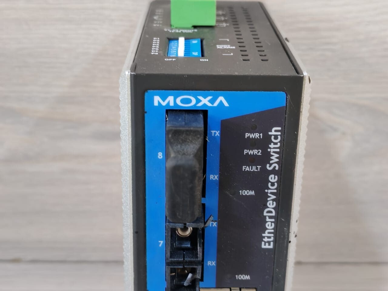 Moxa EDS-308-SS-SC MOXA EDS-308-SS-SC REV.2.1 P/N 1201003084015 ETHERNET SWITCH 2
