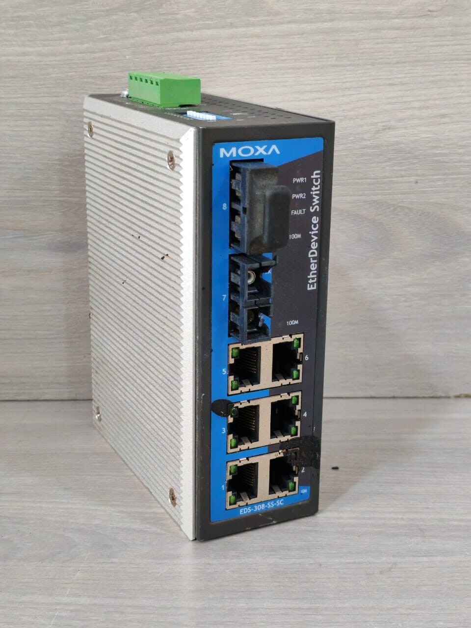 Moxa EDS-308-SS-SC MOXA EDS-308-SS-SC REV.2.1 P/N 1201003084015 ETHERNET SWITCH 4