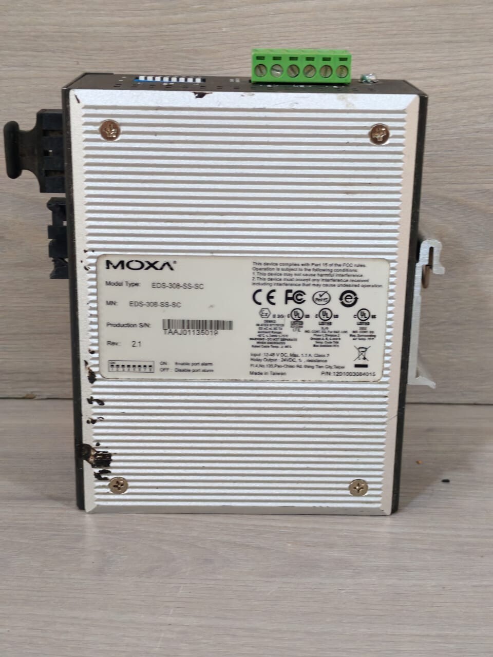 Moxa EDS-308-SS-SC MOXA EDS-308-SS-SC REV.2.1 P/N 1201003084015 ETHERNET SWITCH 6