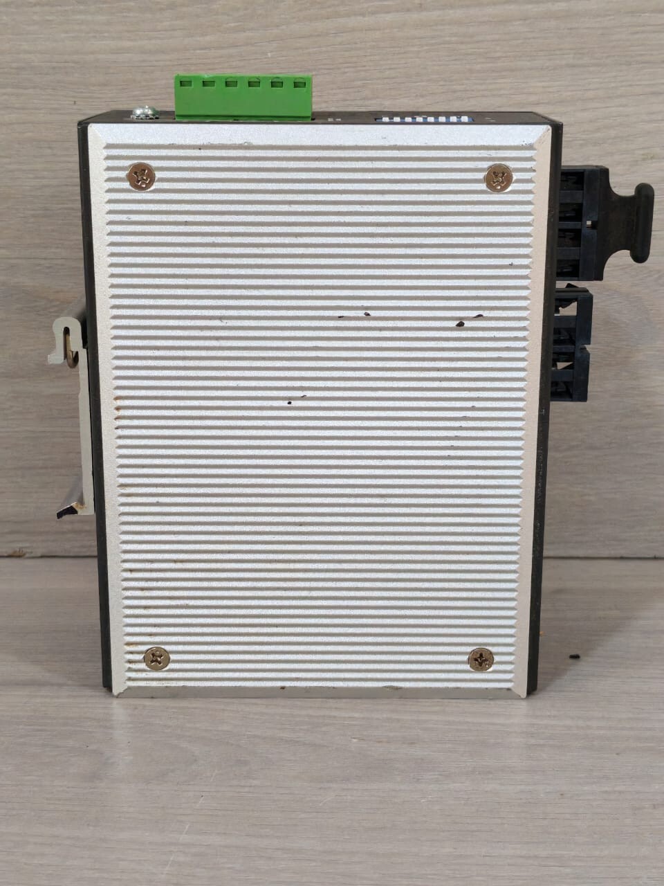 Moxa EDS-308-SS-SC MOXA EDS-308-SS-SC REV.2.1 P/N 1201003084015 ETHERNET SWITCH 7