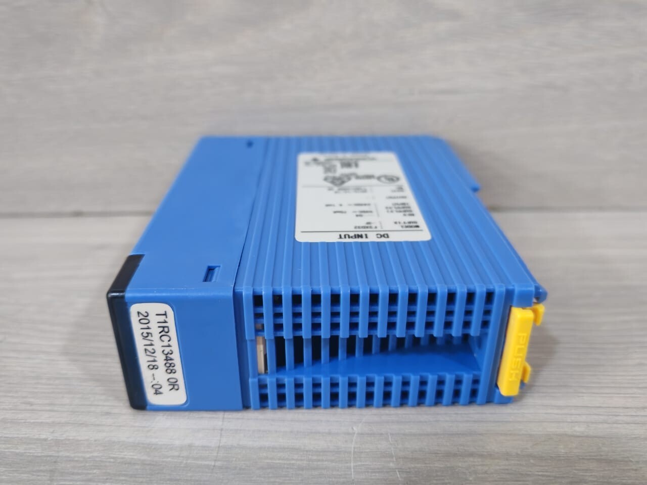 Yokogawa F3XD32-3F YOKOGAWA F3XD32-3F REV.04 DIGITAL INPUT/OUTPUT MODULE 8