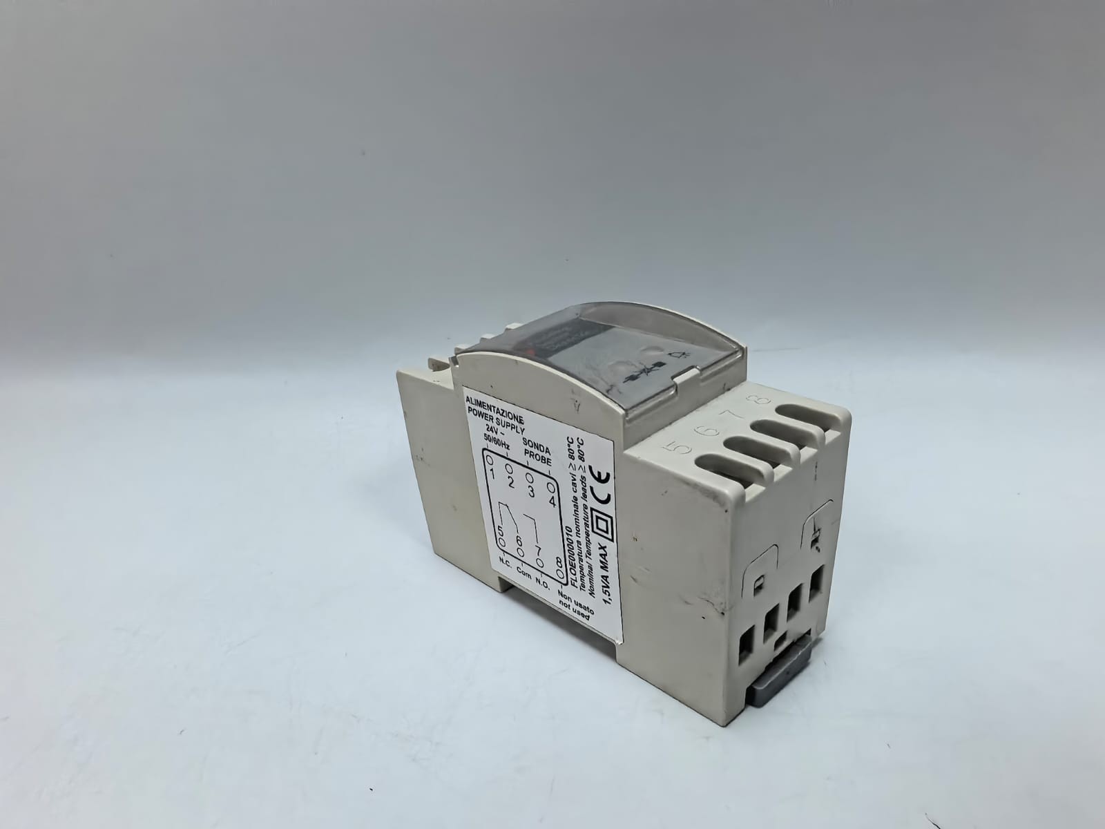 Carel FLOE000010 CAREL FLOE000010 FLOODING SENSOR DETECTOR REV: 0.0 24V 50/60Hz 8