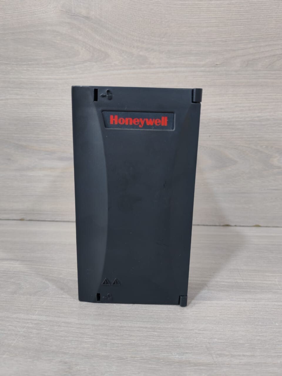 Honeywell HC900 CONTROLLER 900P01-0001 Power Supply Module