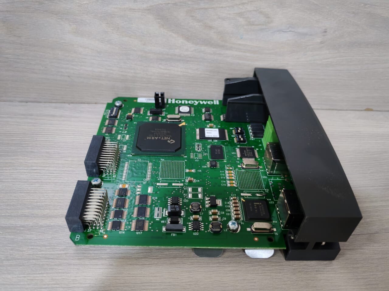 Honeywell 900C73R-0100-44 Honeywell HC900 Controller 900C73R-0100-44 Redundant I/O Scanner 8