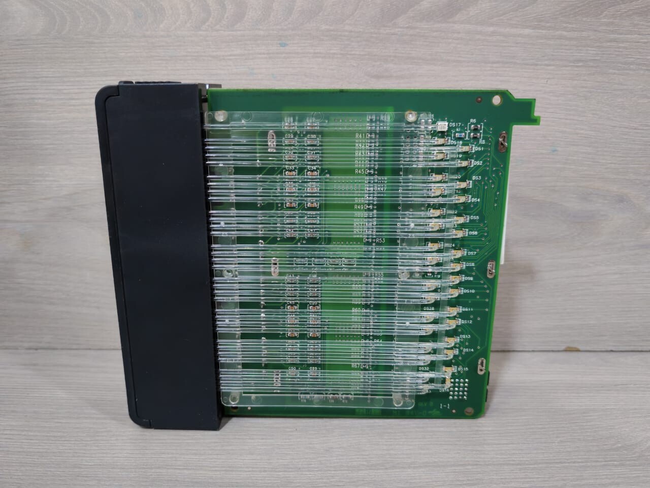 Honeywell 900H32-0001 Honeywell HC900 Controller 900H32-0001 Digital Output Module 8