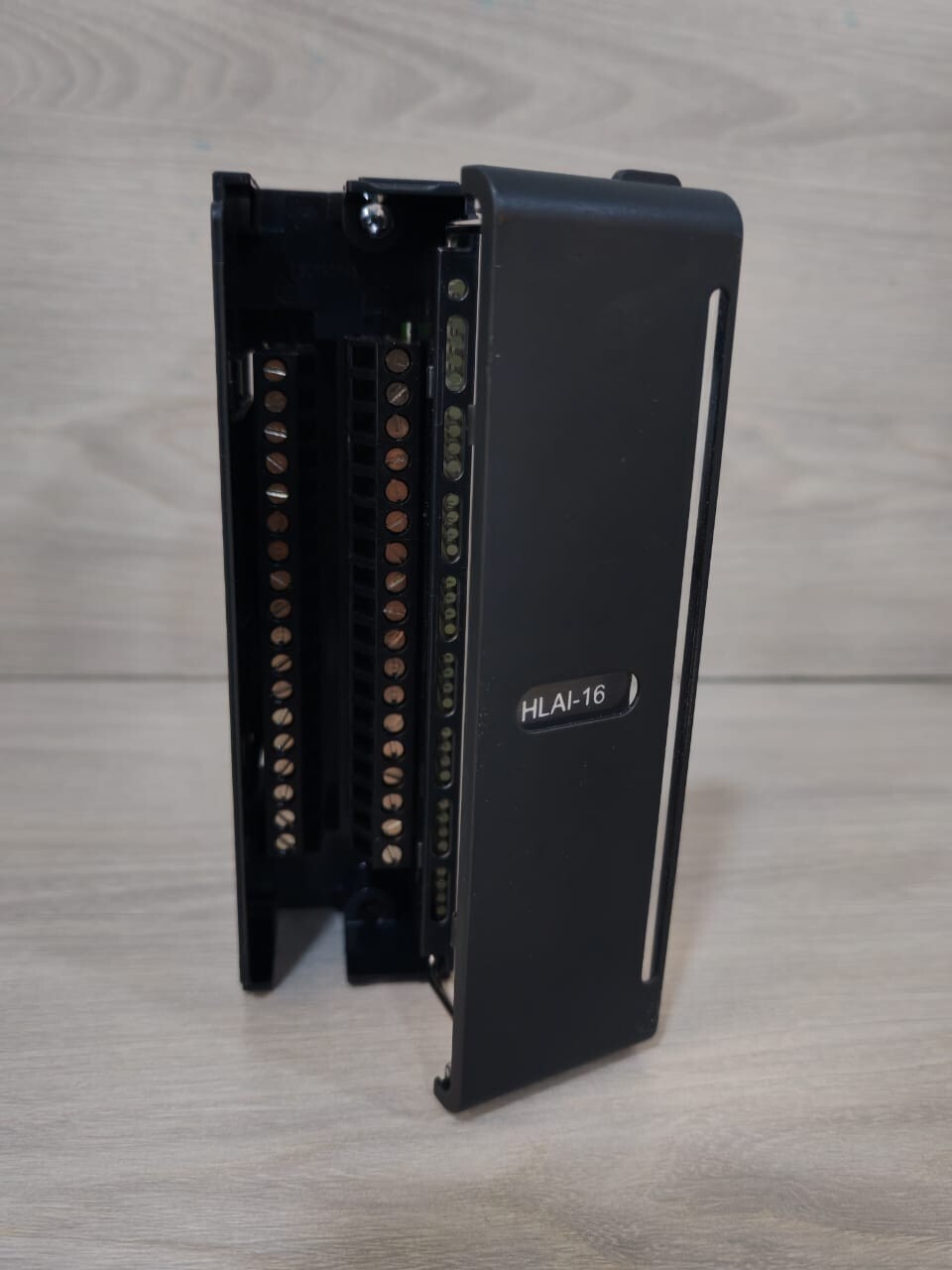 Honeywell 900A16-0001 Honeywell HC900 Controller 900A16-0001 HLAI Control Module 16 Channel 4